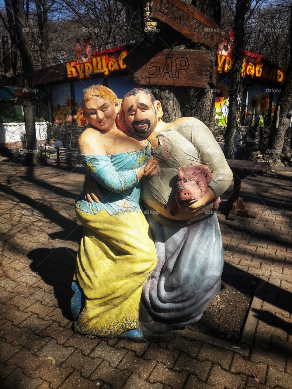 nature outdoor view spring summer statue