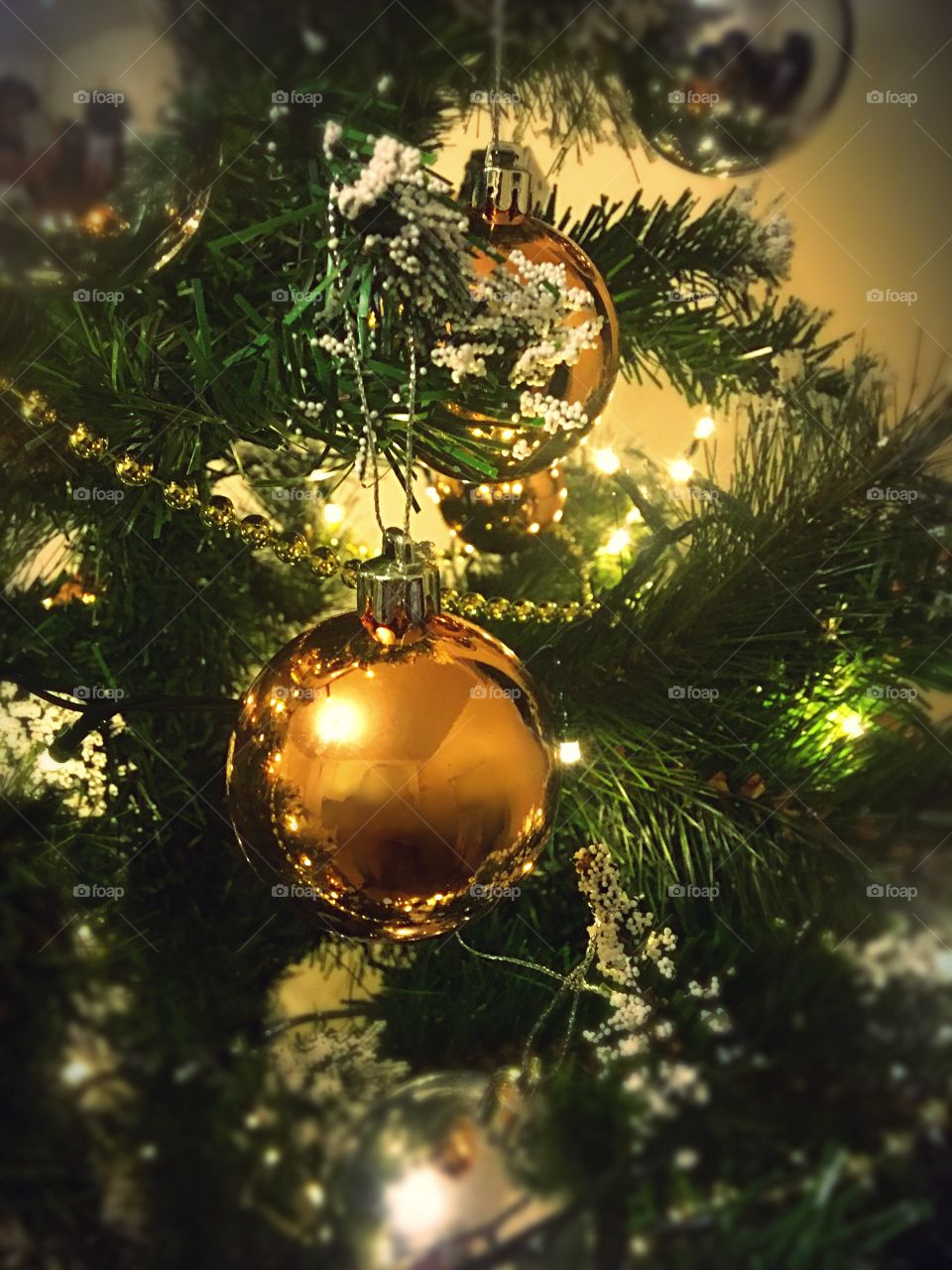 Christmas tree decorating 