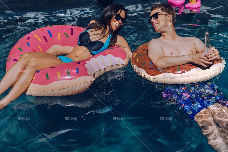 his hers pool floats