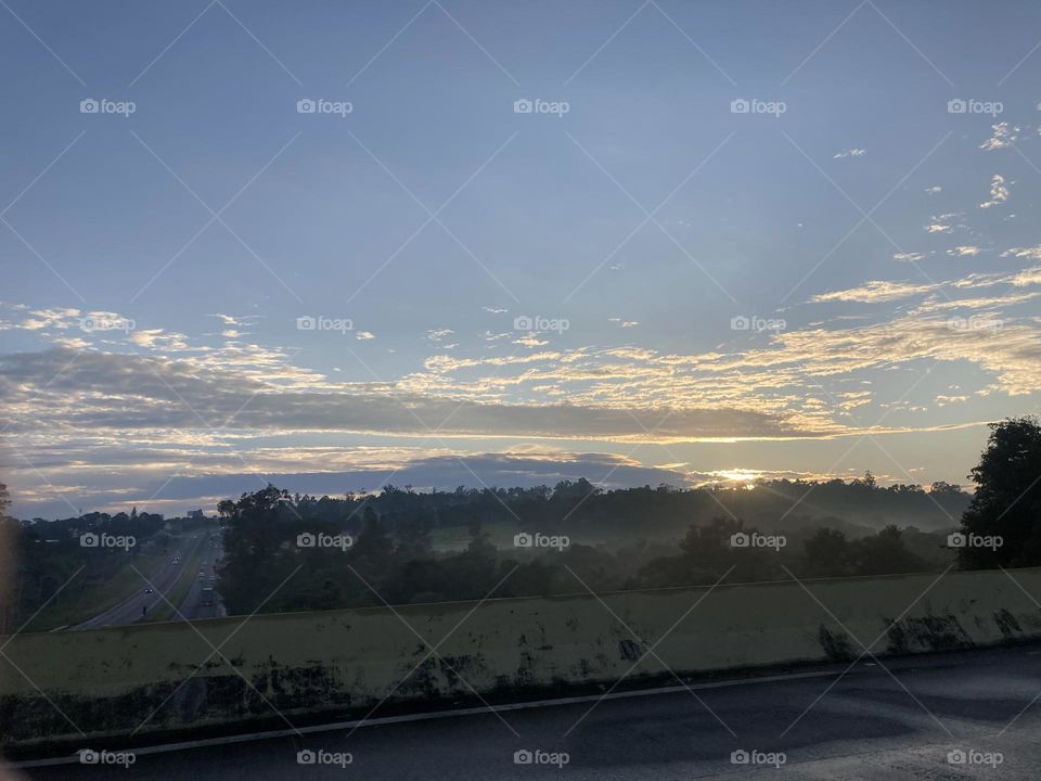 🌄🇺🇸 An extremely beautiful dawn in Jundiaí, interior of Brazil. Cheer the nature! / 🇧🇷 Um amanhecer extremamente bonito em Jundiaí, interior do Brasil. Viva a natureza! 
