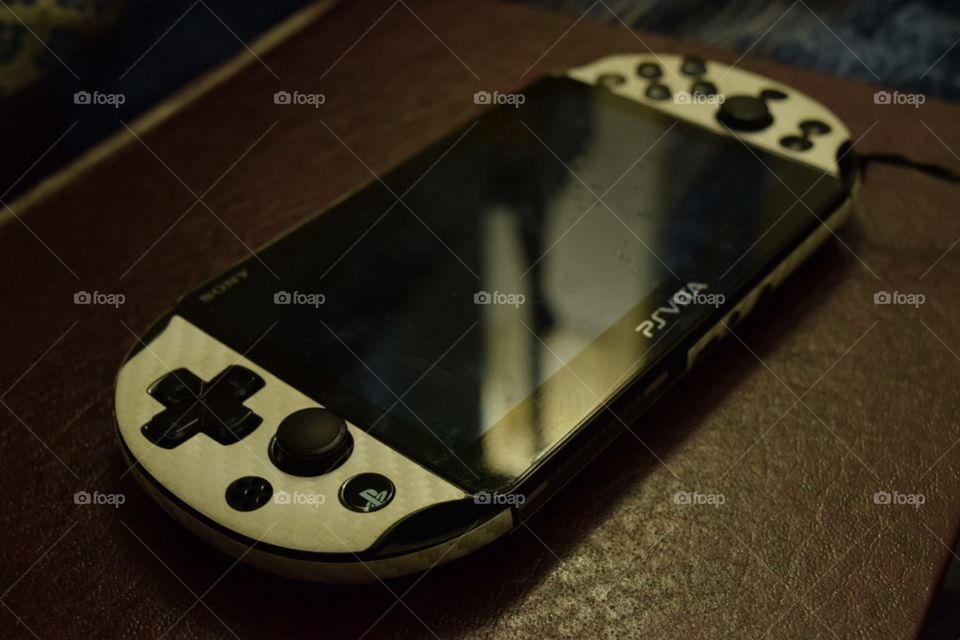 "Keep calm and play on" 