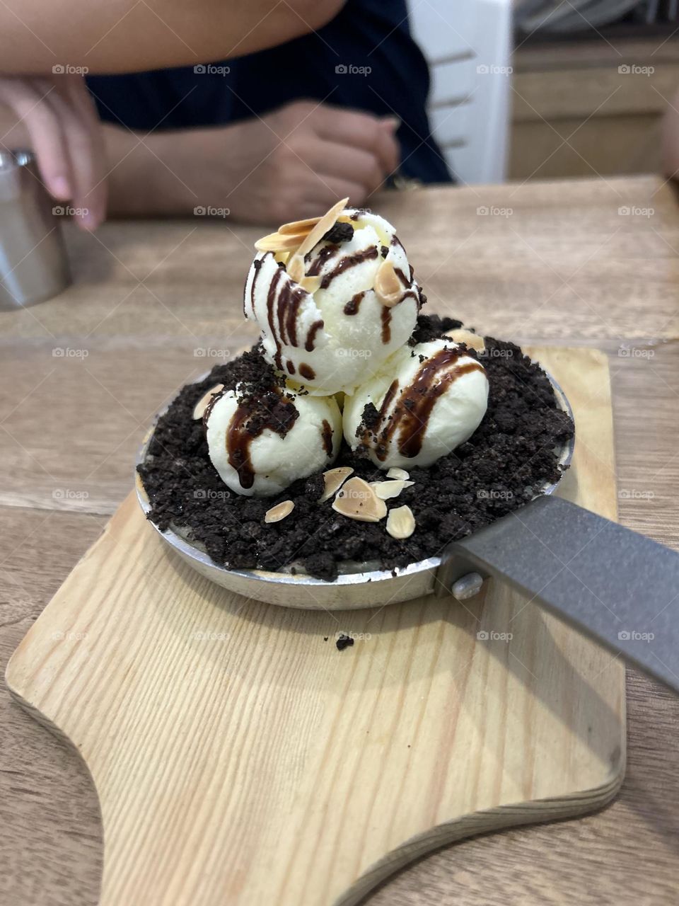 Delicious Chocolate  with Oreo Cookies ice cream 