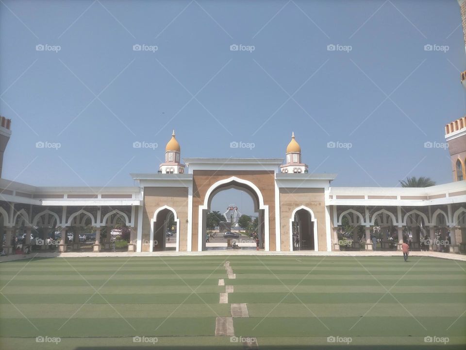 large mosque courtyard