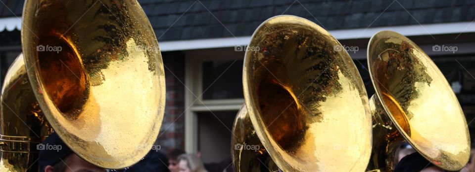 rainy tubas