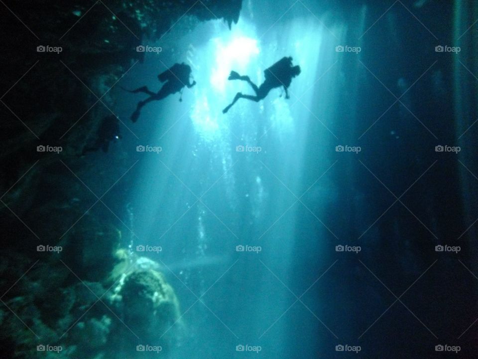 Mexican Cenote diving 