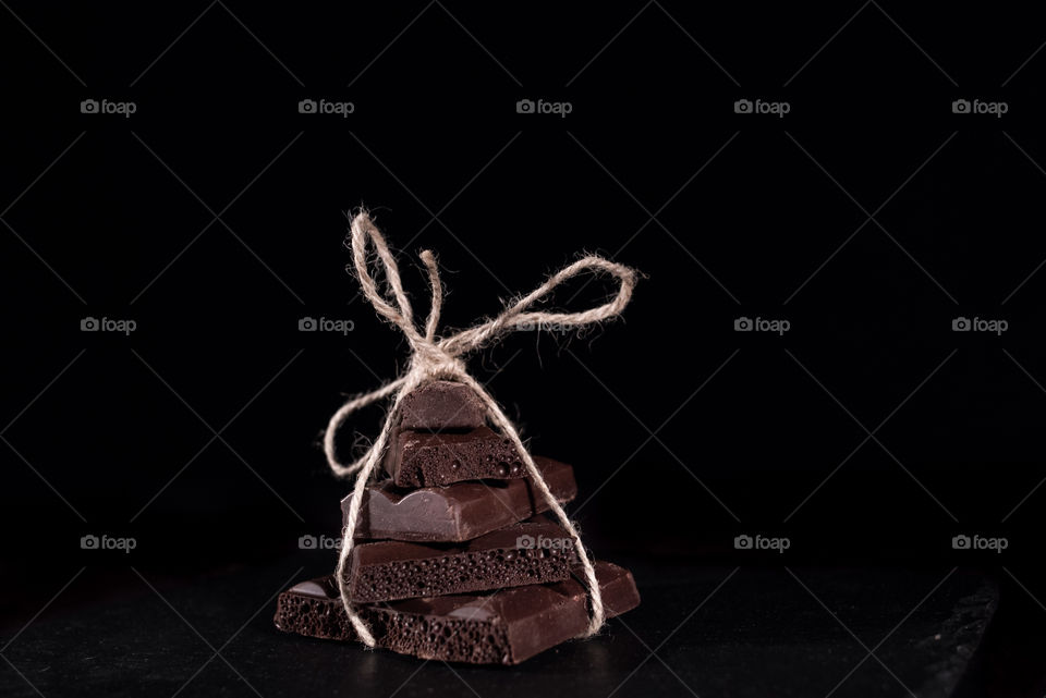 Chocolate pyramid with a bow