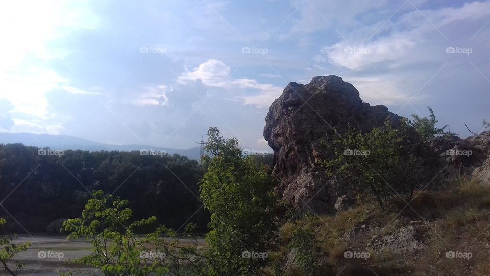 The Rock has a Face on It..unique!