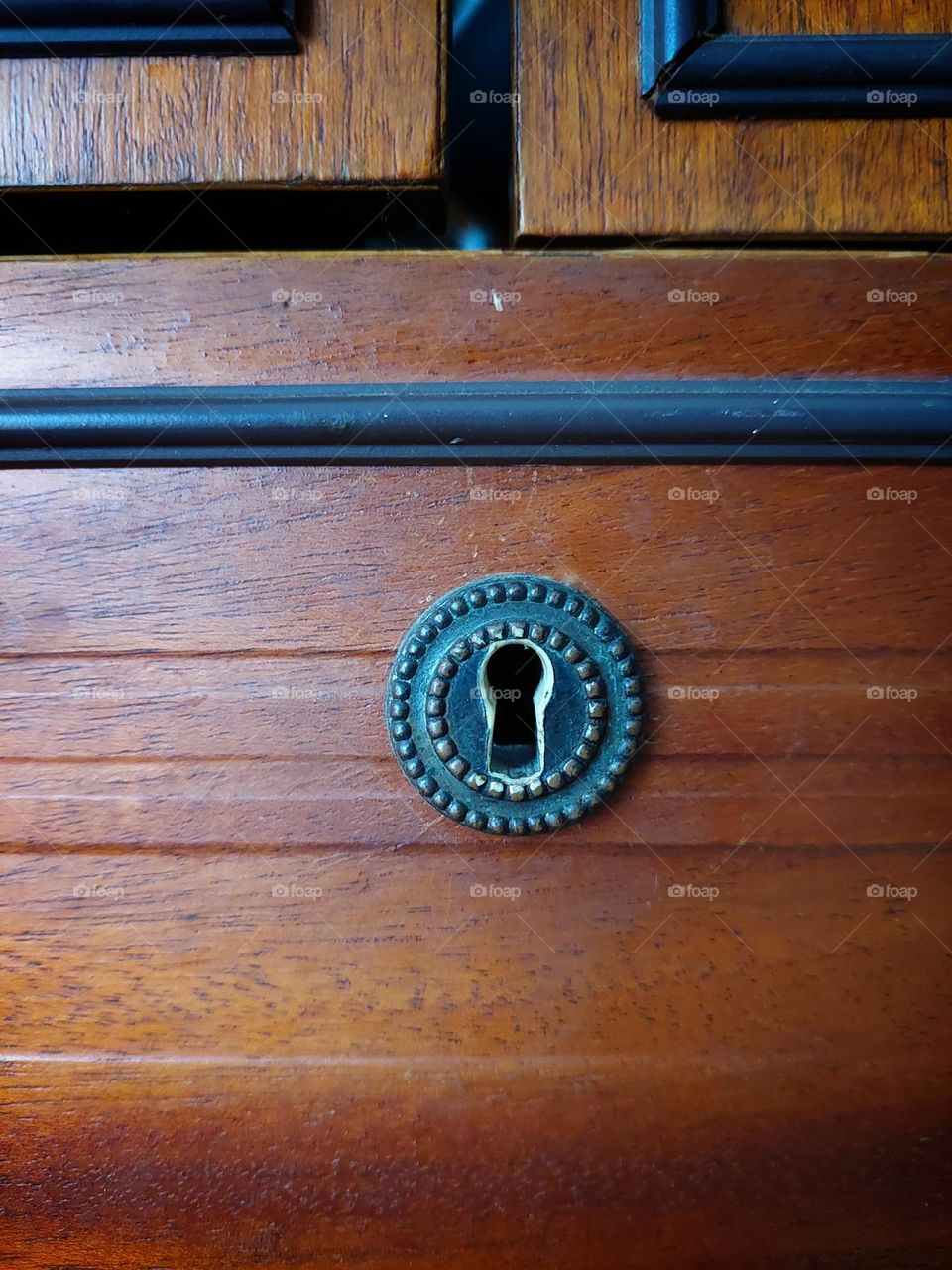 keyhole in furniture