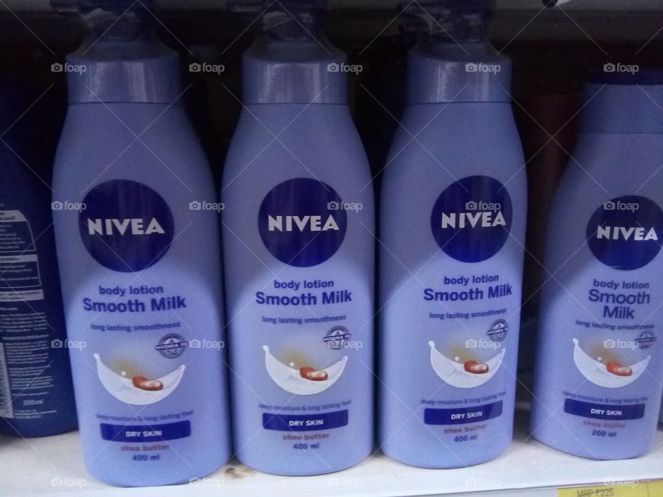 NIVEA BODY LOTION FOR SMOOTH SKIN