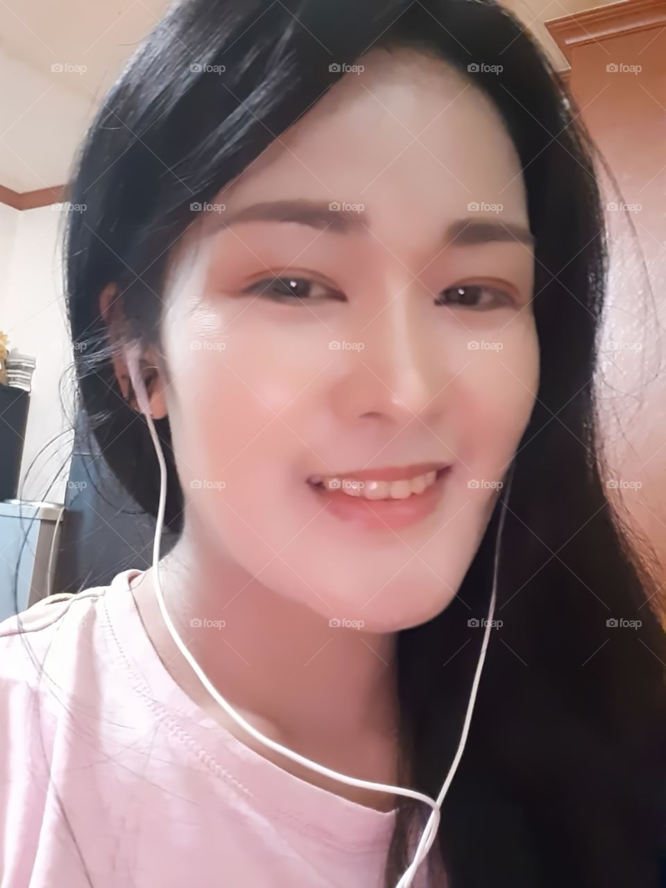 listening music is the one that comfort me most of time. the music is sad, but it goes deep in my heart. its beautiful but its painful. it makes me smile but bleeding inside.  my lips smile but my eyes cry. some people smile because their sad.