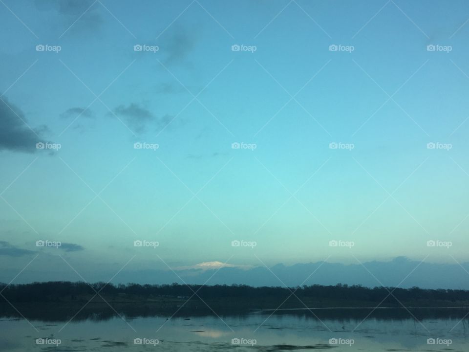 Cloud posing as a mountain