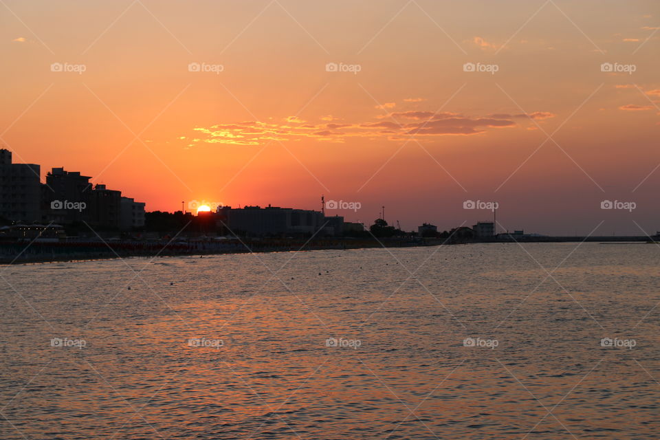 Sunset under the sea 