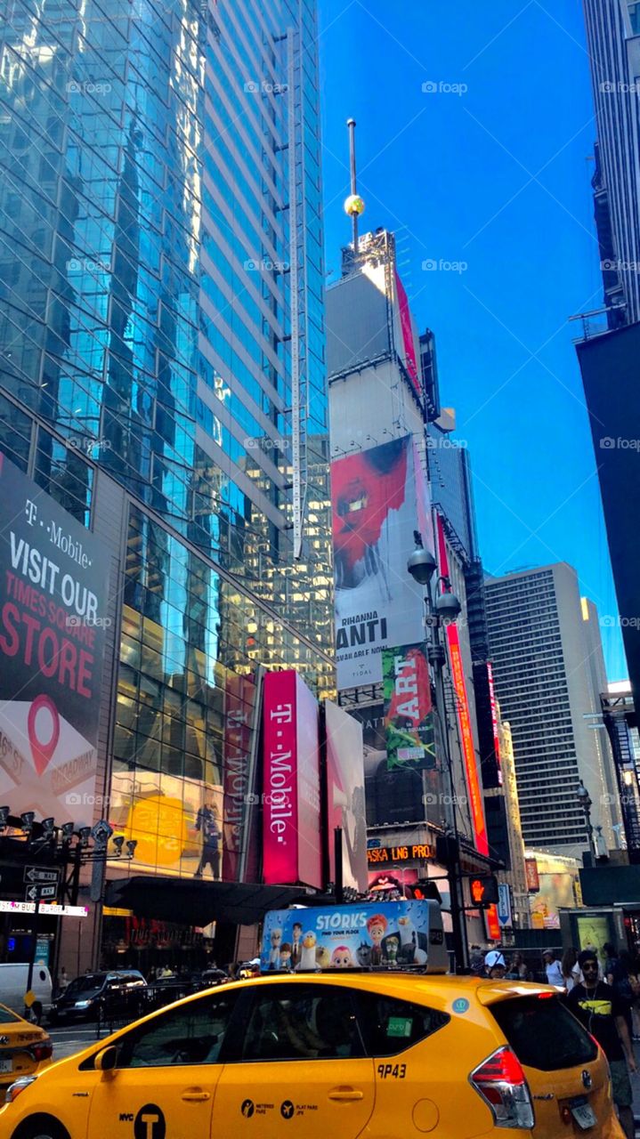 NYC Times Square Hustle 