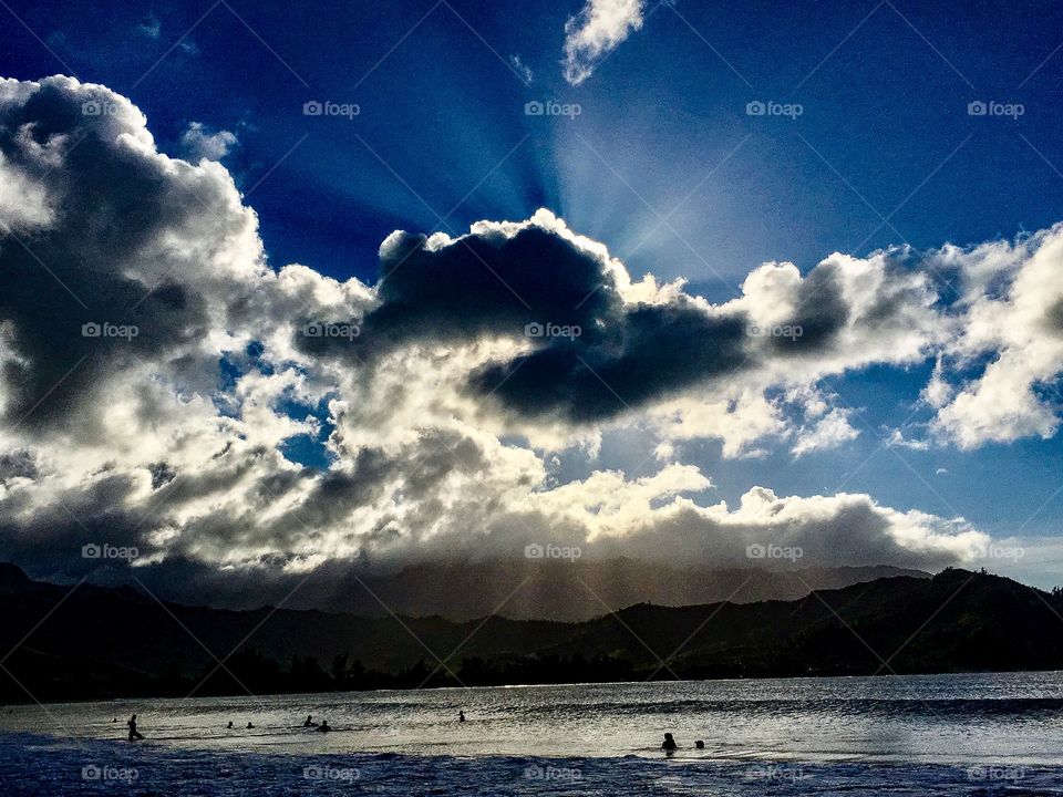 God Lights before the Storm 