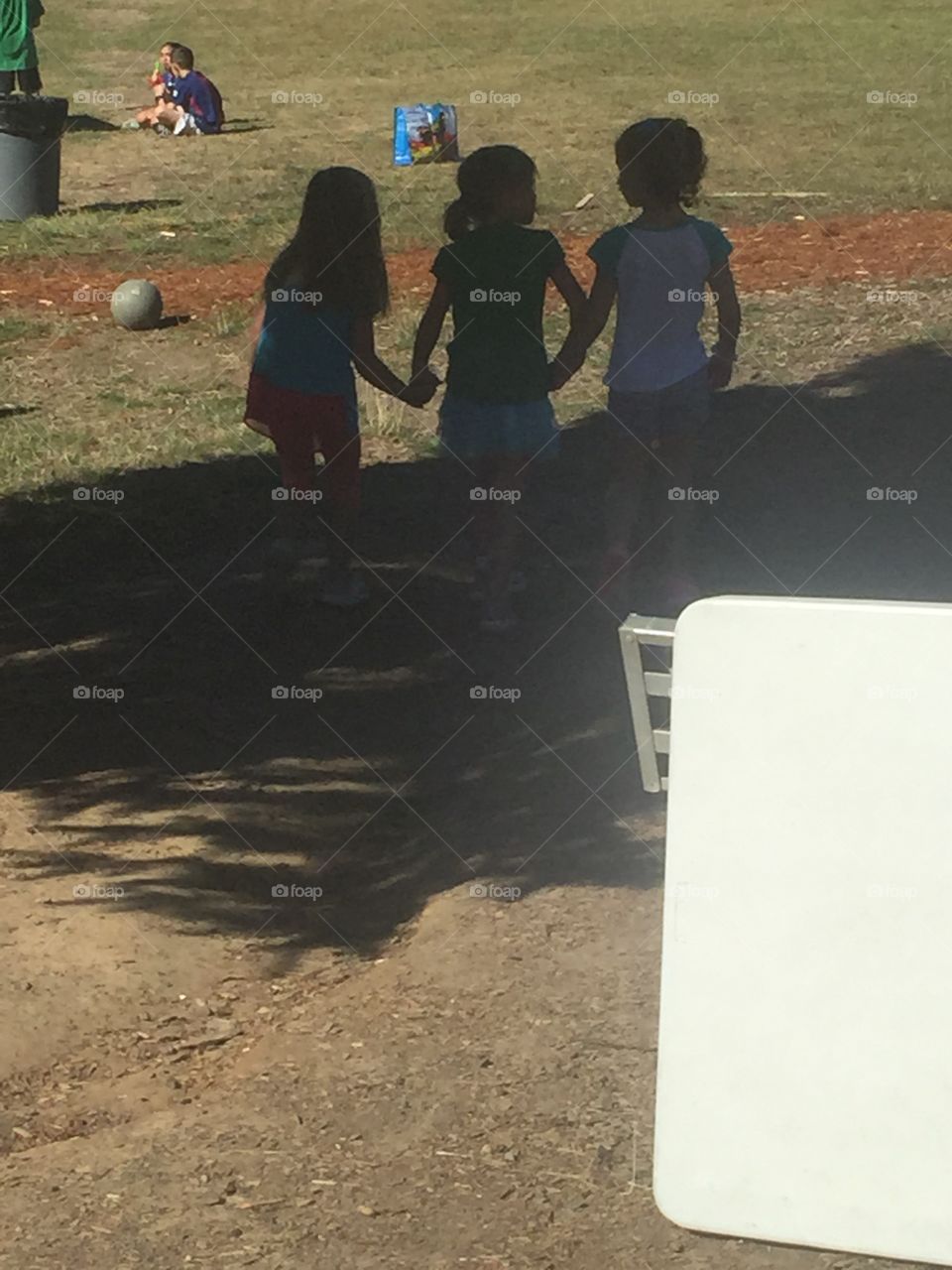 Making friends in kindergarten 