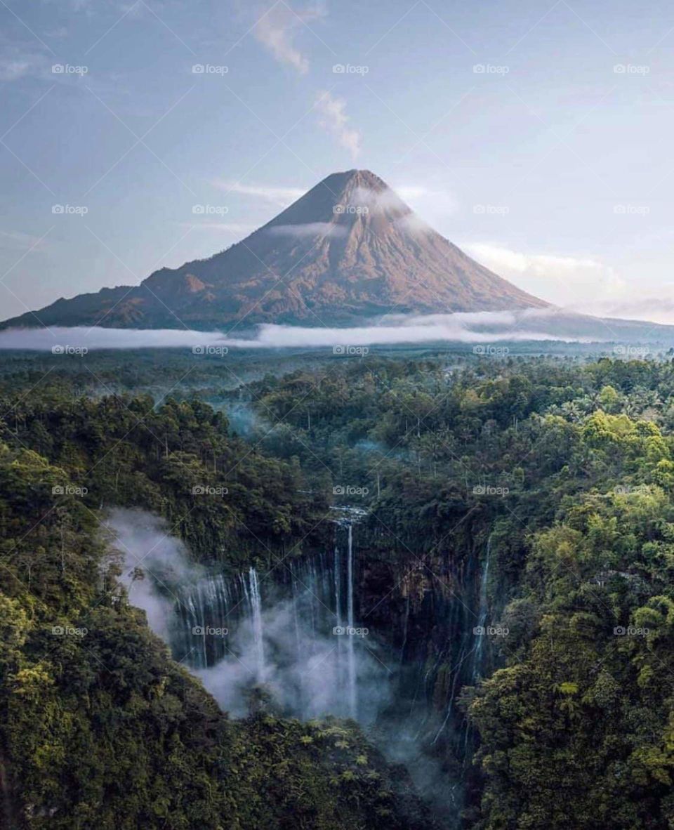 wodospad w indonezji