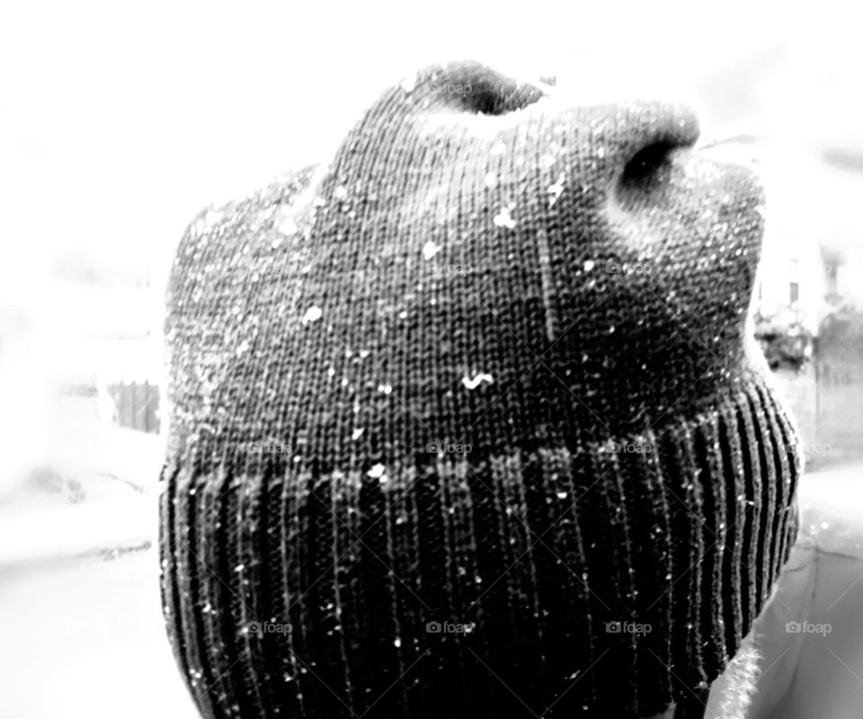 Touca ou Gorro são peças fundamentais do vestuário em qualquer estação.  Mas no inverno são imprescindíveis para proteger do frio.
Cap or hat are fundamental pieces of clothing in any season.  But in winter they are essential to protect from the cold