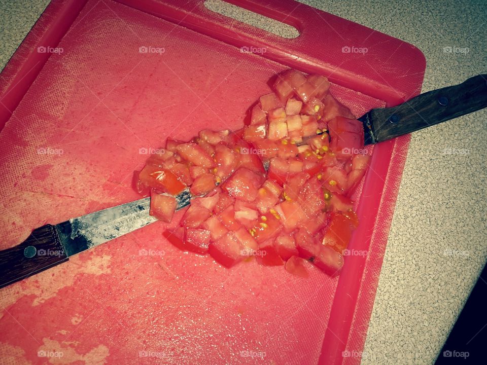 Tomatoe heart & knives