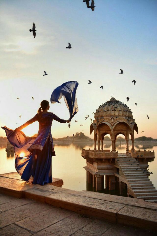 playing with dupatta
