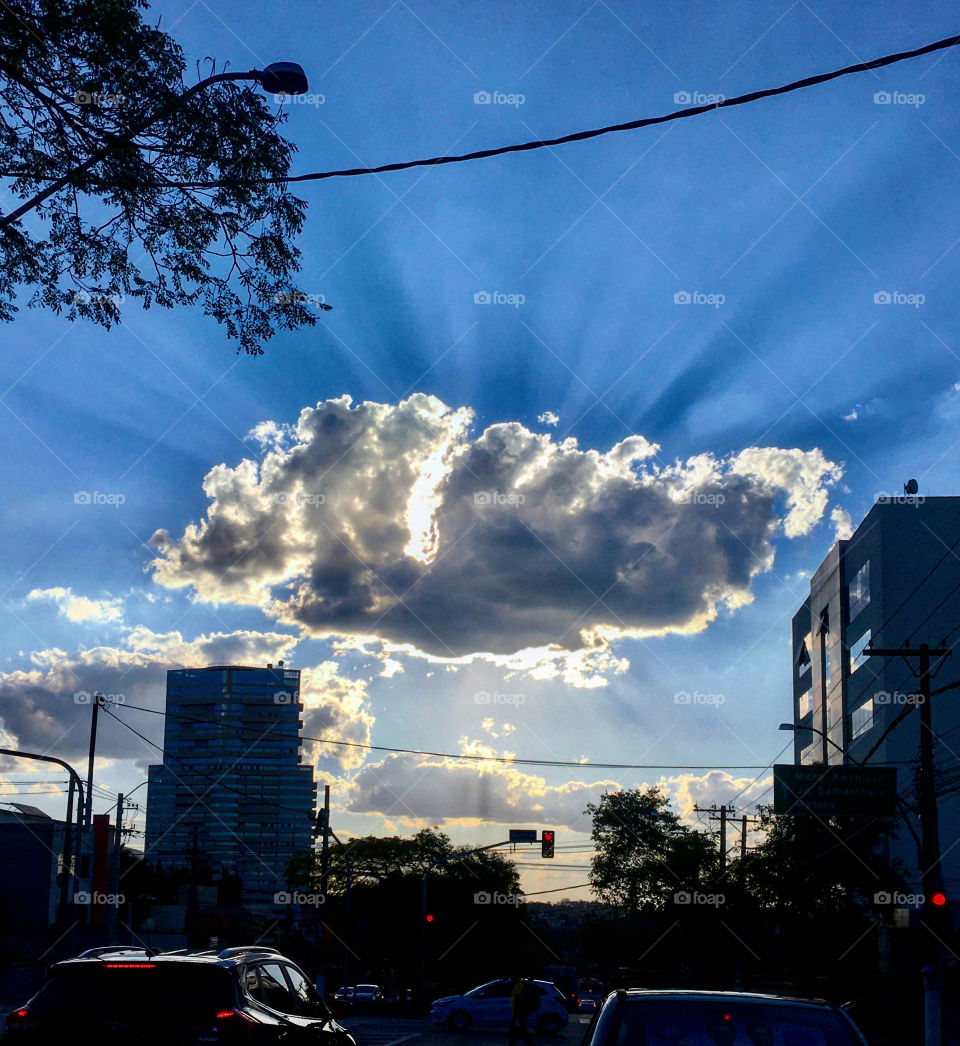 Very beautiful evening in the city of Jundiaí, interior of Brazil.  And the sun between the clouds? / Entardecer muito bonito na cidade de Jundiaí, interior do Brasil. E o sol entre as nuvens? 