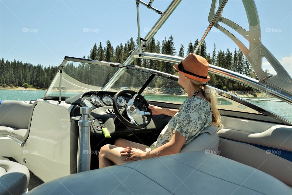 Boat in Bass lake with women 