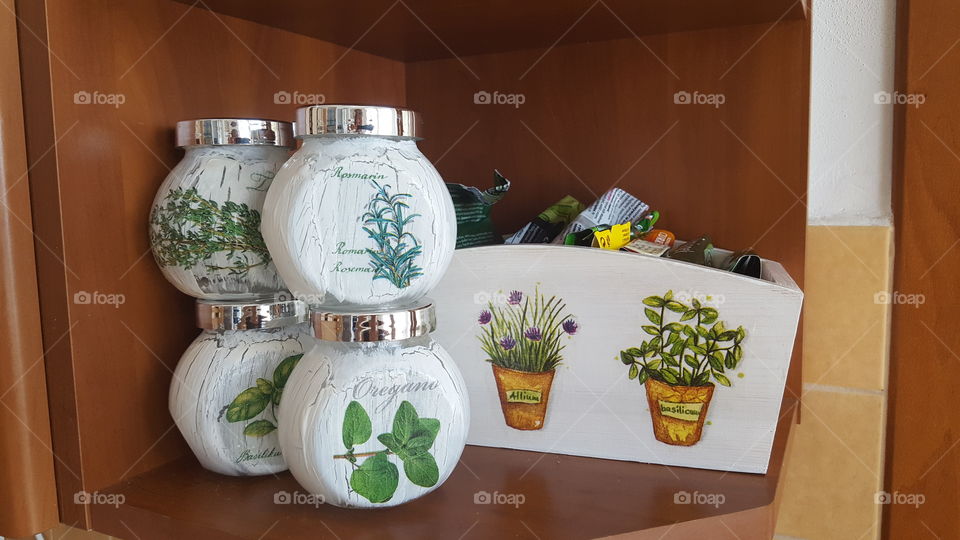 homemade decoupage containers for herbs