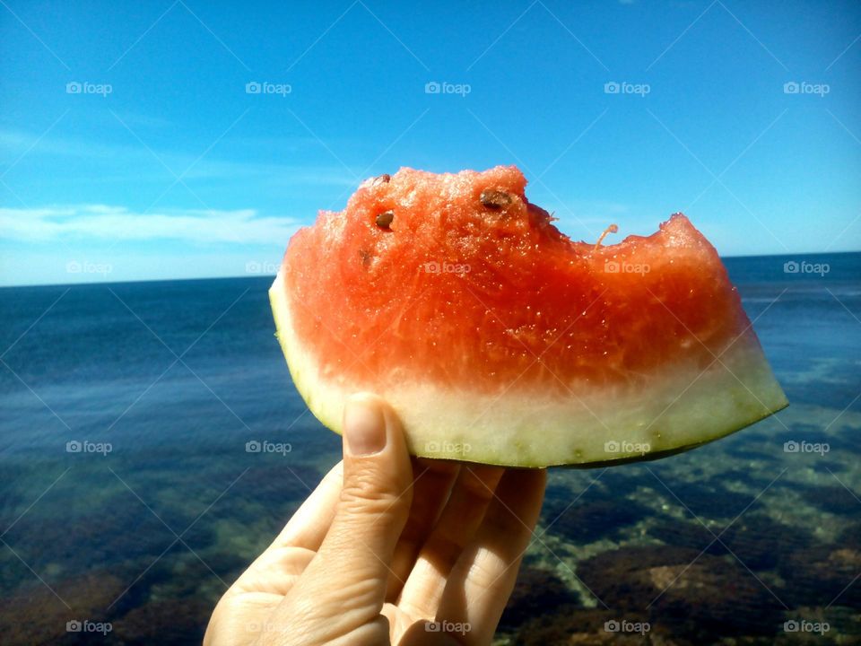 watermelon 🍉 in the hand summer time, mobile photography