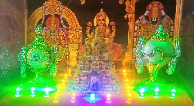 Venkateshwara swammy pic with lightening