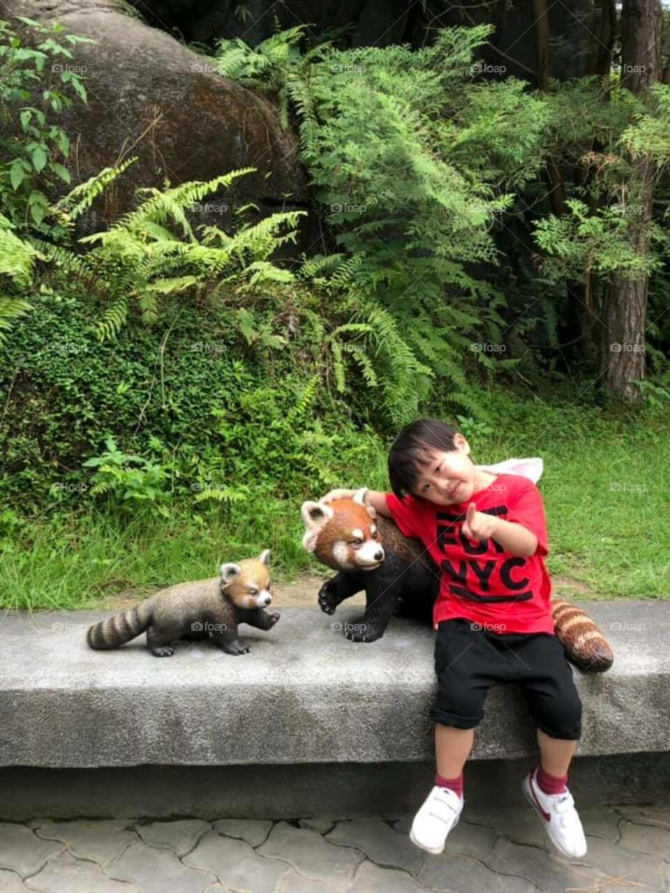 Taipei zoo children