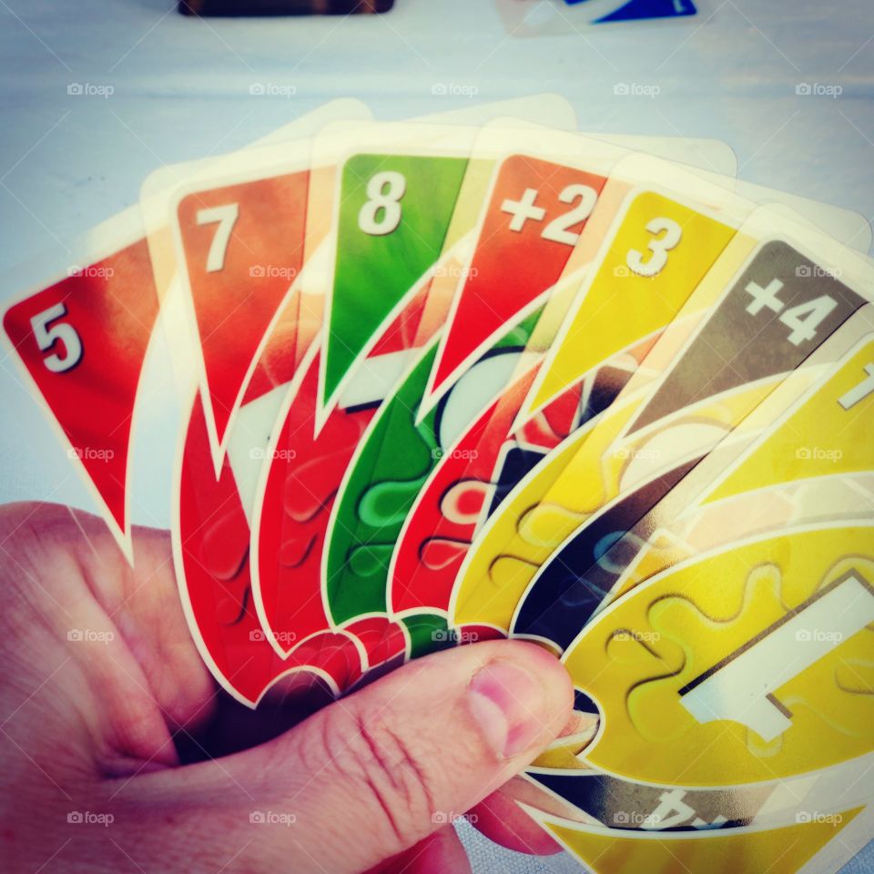 playing uno