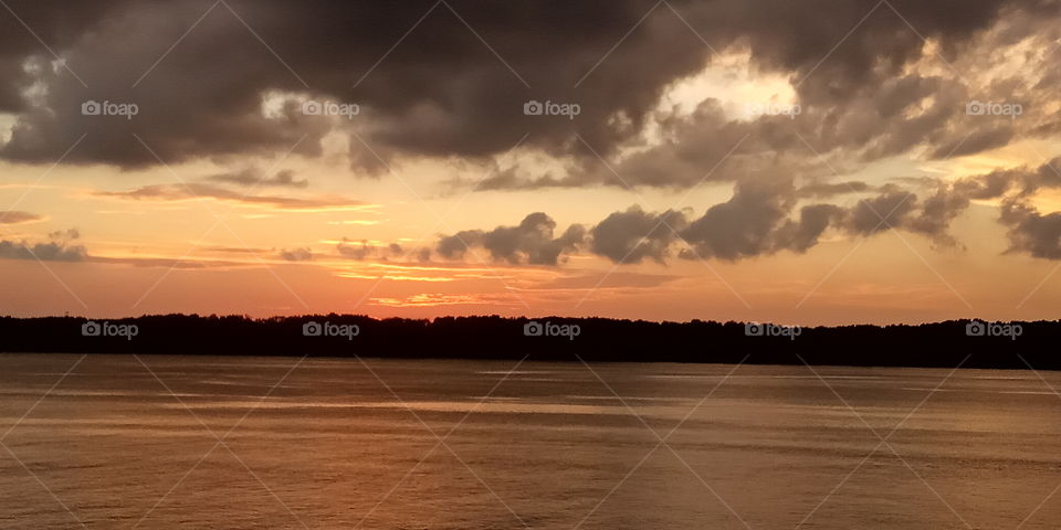 Same place different view
230121
#sunset
#At Port of tg pelepas. Malaysia