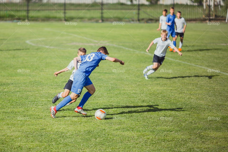 Football teen play 