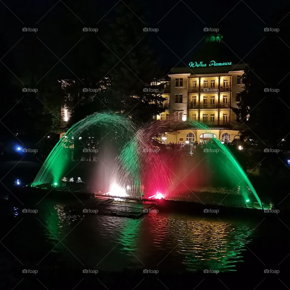 Kolorowa fontanna