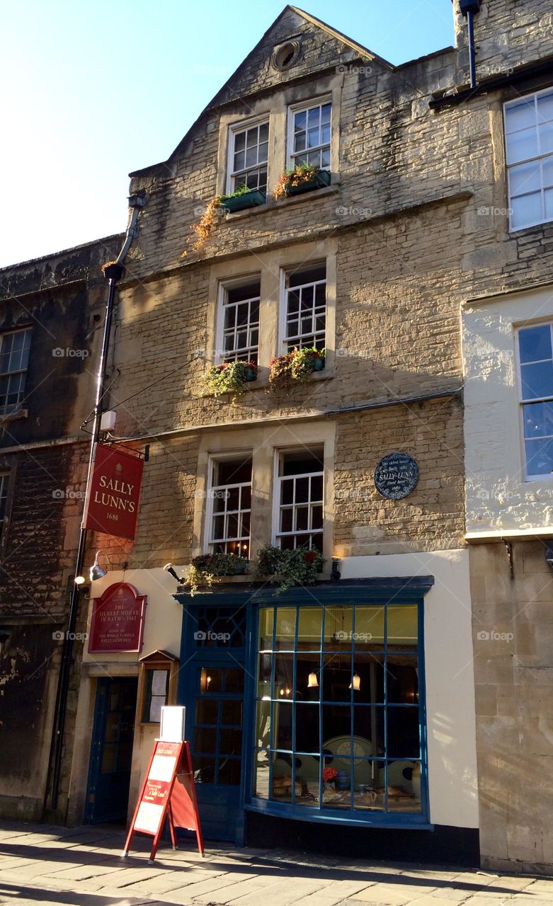 Sally Lunn's. Dally Lunn's makes the best buns ...