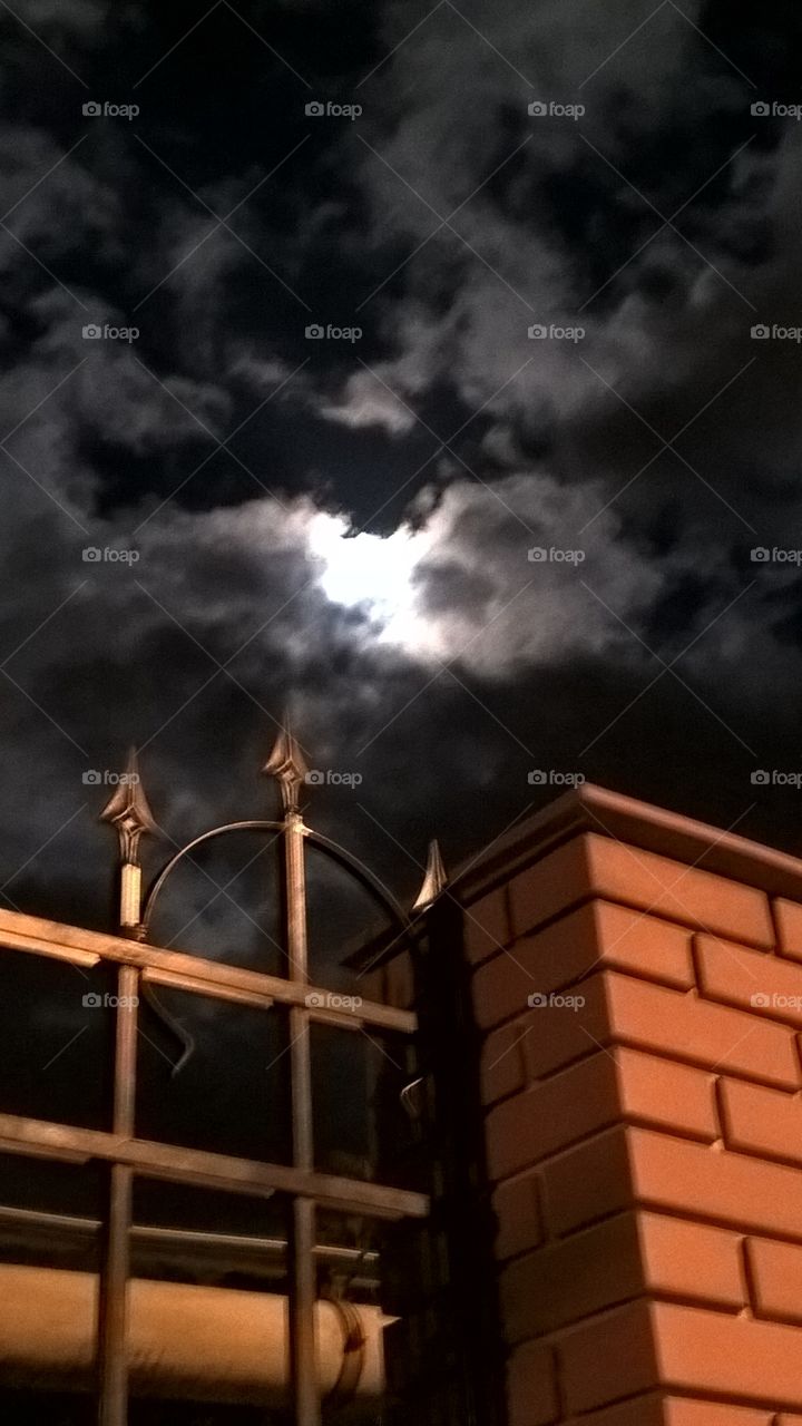 Mroczne niebo.         Dariusz sky