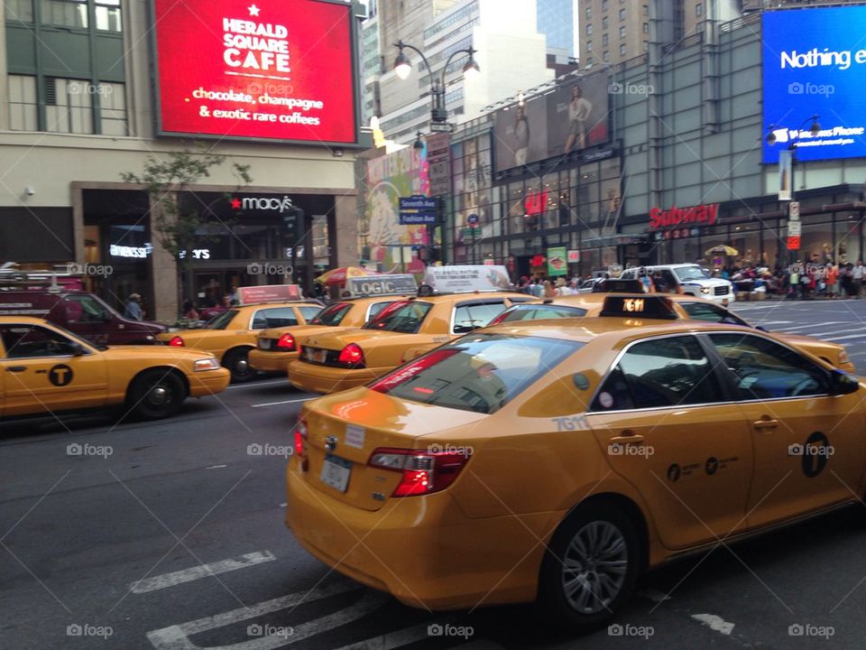 Midtown taxi traffic nyc