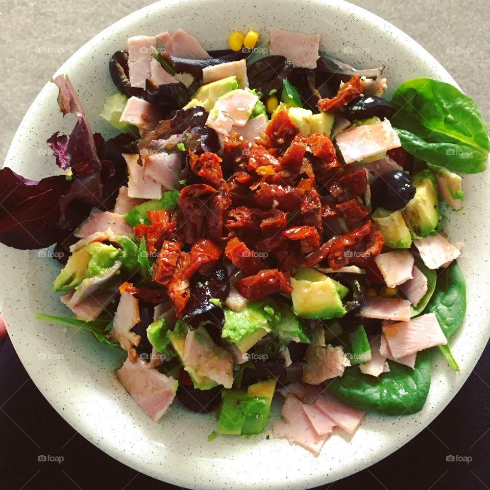 Ham and avocado salad 