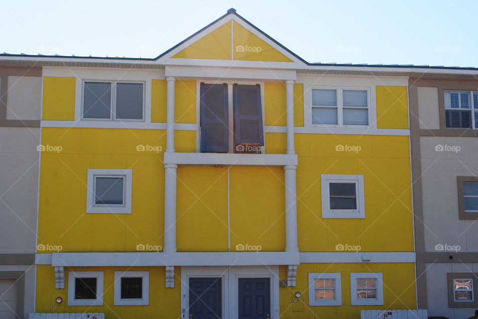 A yellow house in Miramar beach, Fl