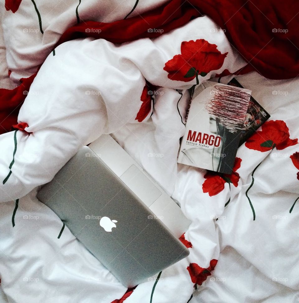 Books in bed