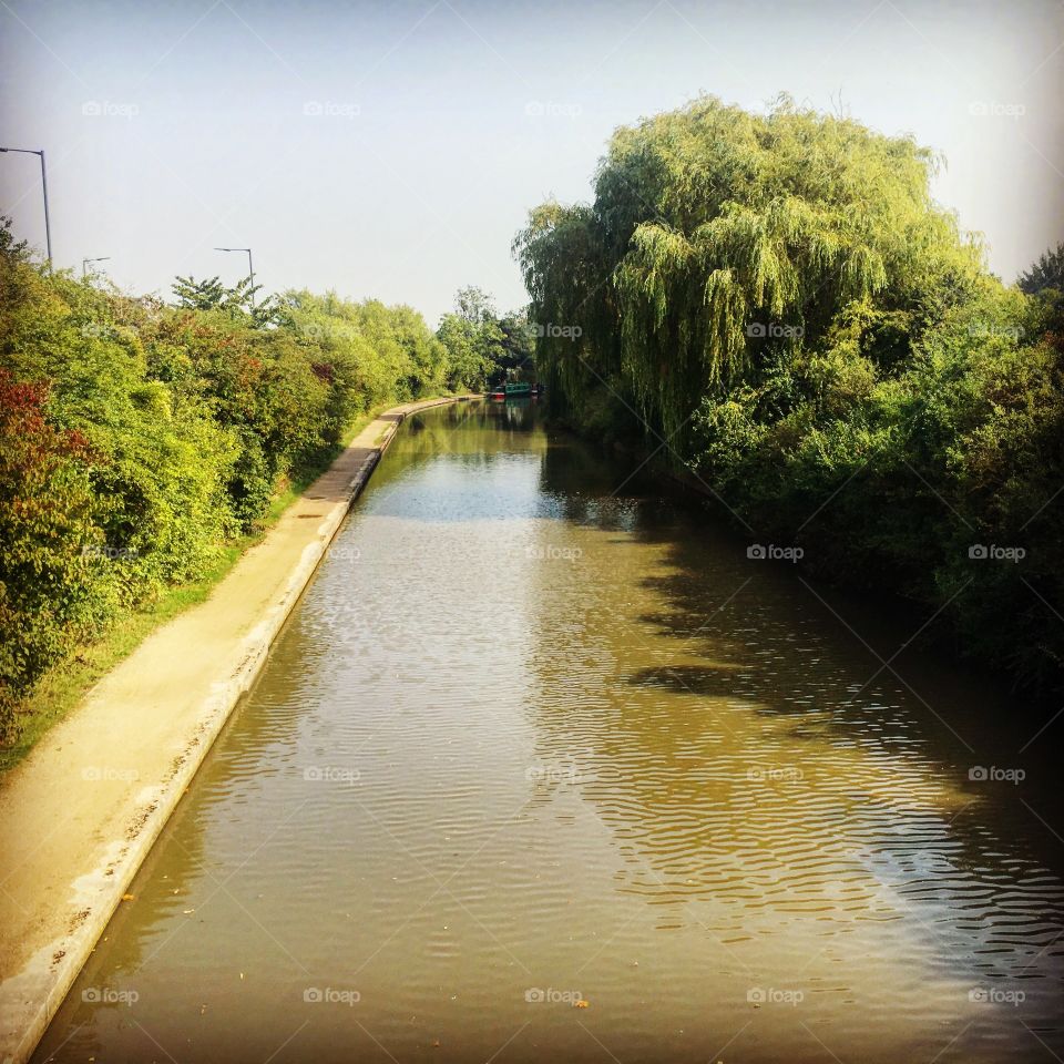 Slightest sight of Autumn at the river Avon 