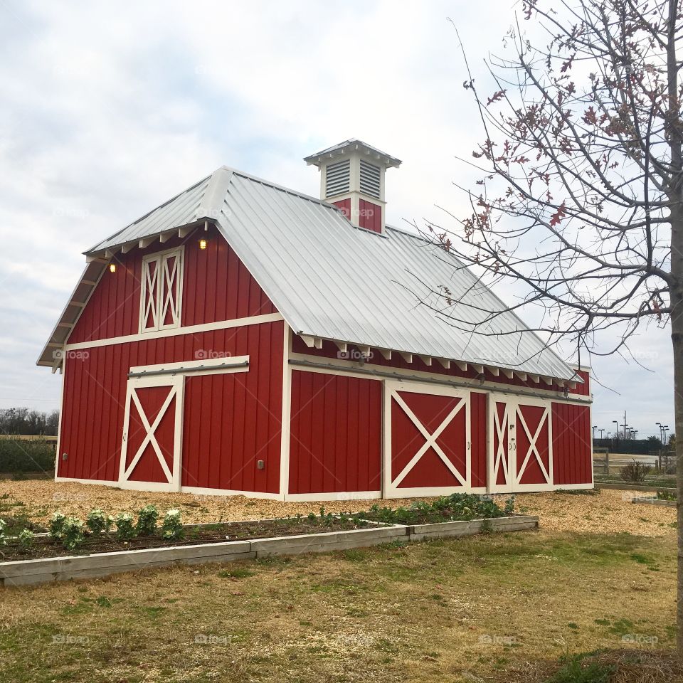 Little red barn