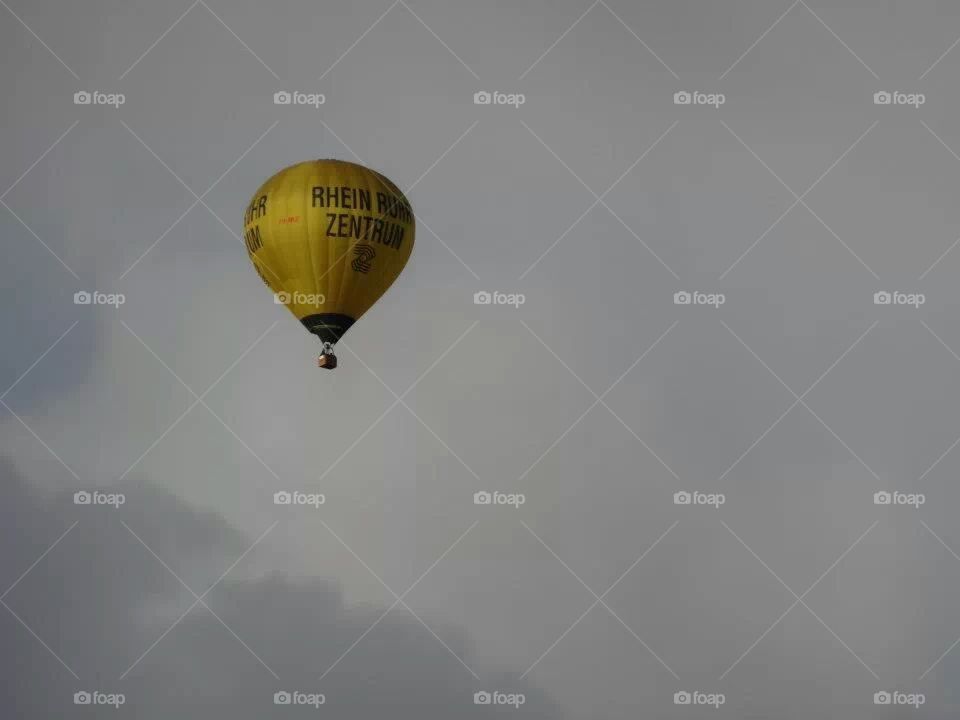 Stormy balloon ride