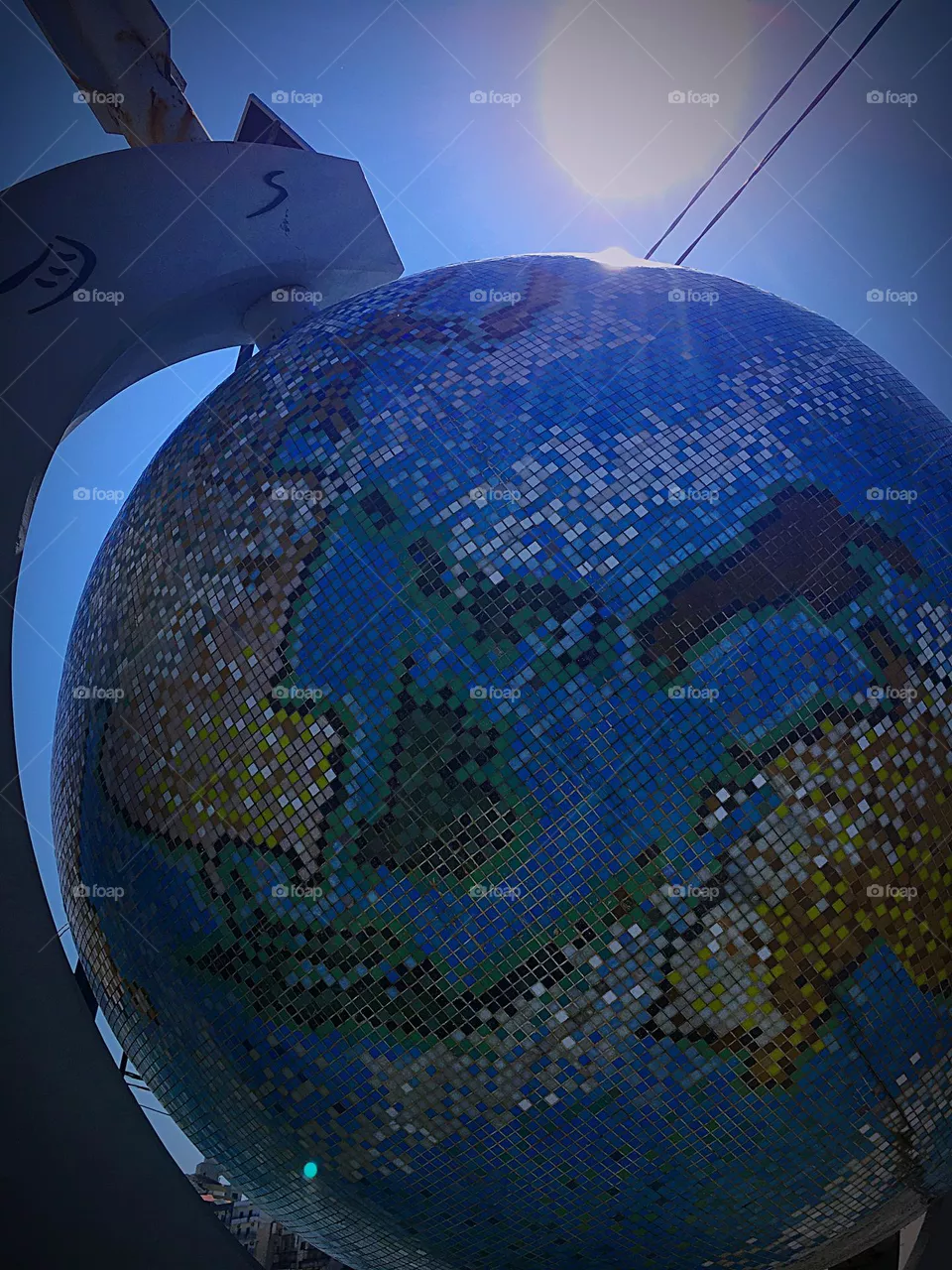 The sun & The Earth