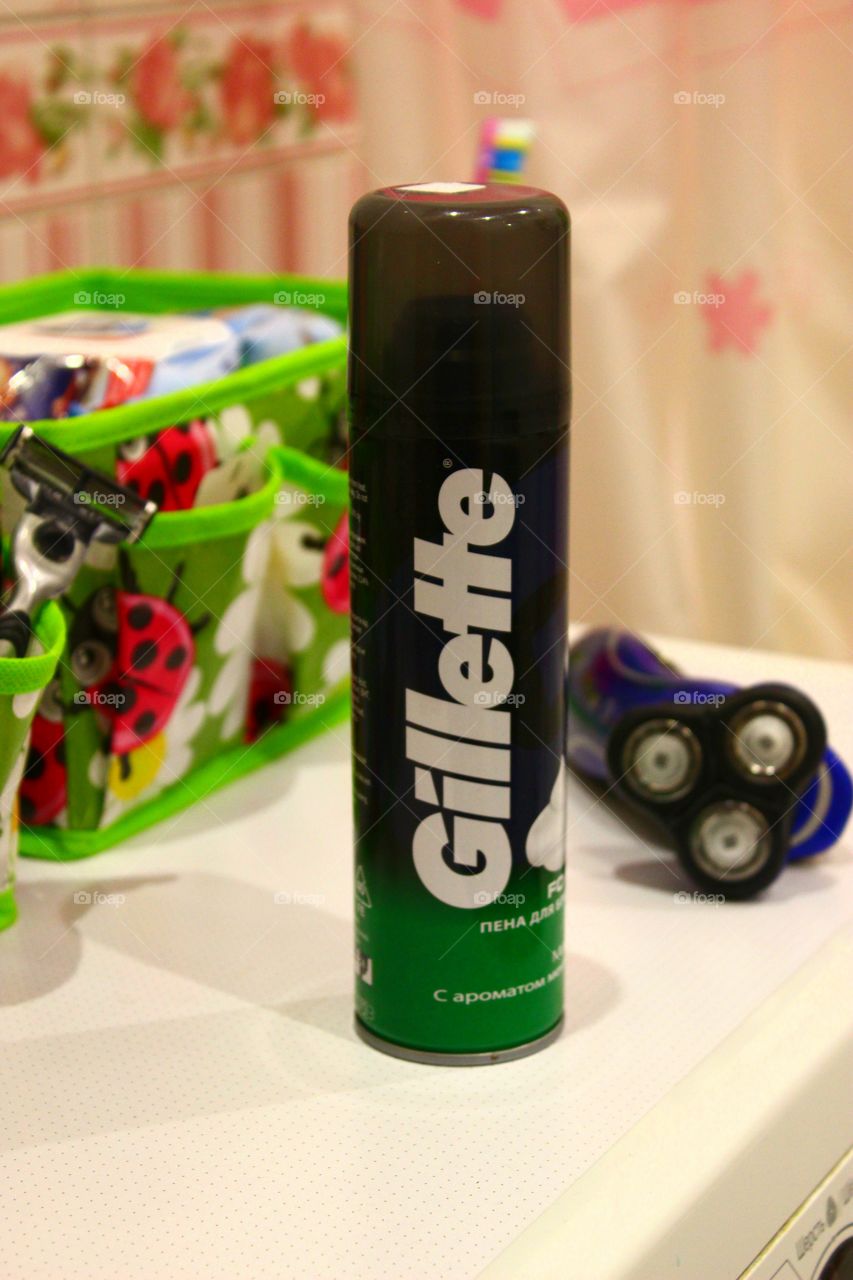 shaving cream Gillette