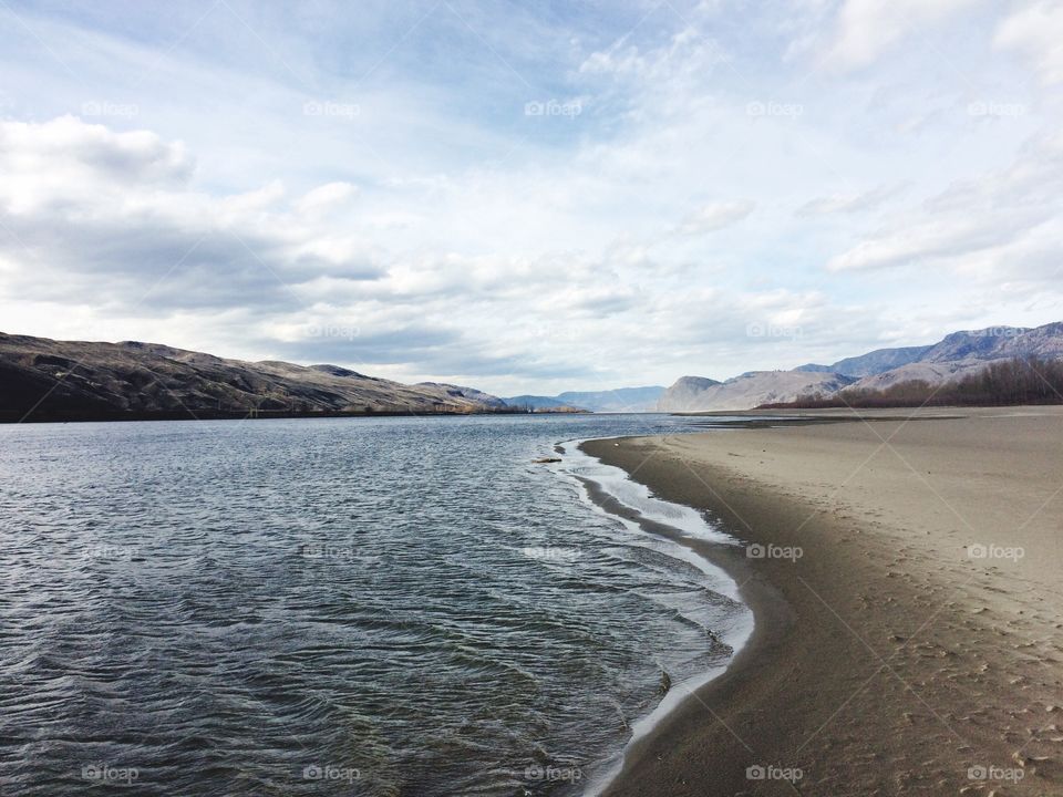 Exploring a scenic beach in Kamloops! 