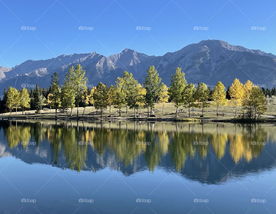 Autumn in the mountains 