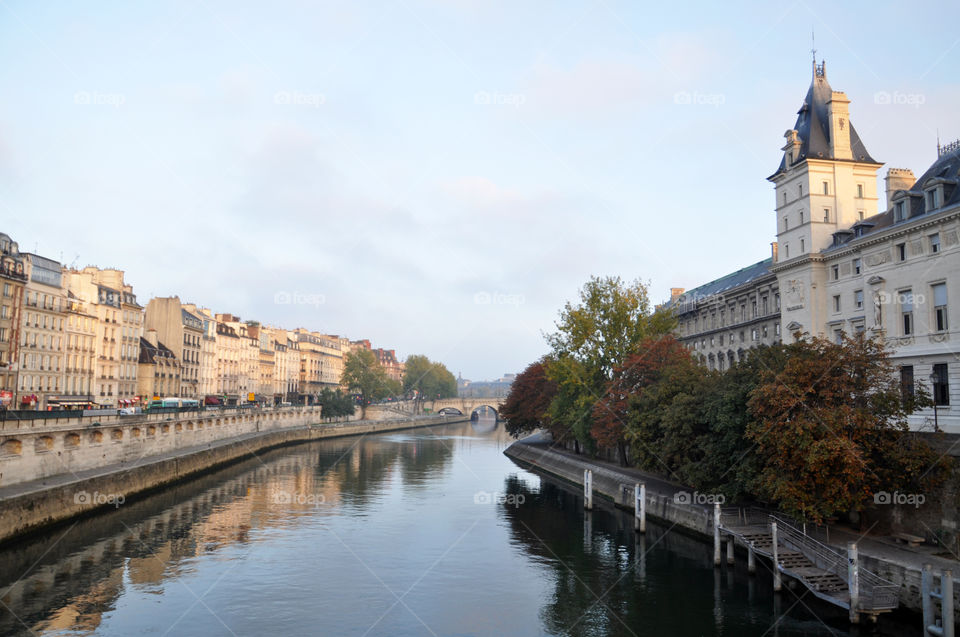 Early morning in Paris 