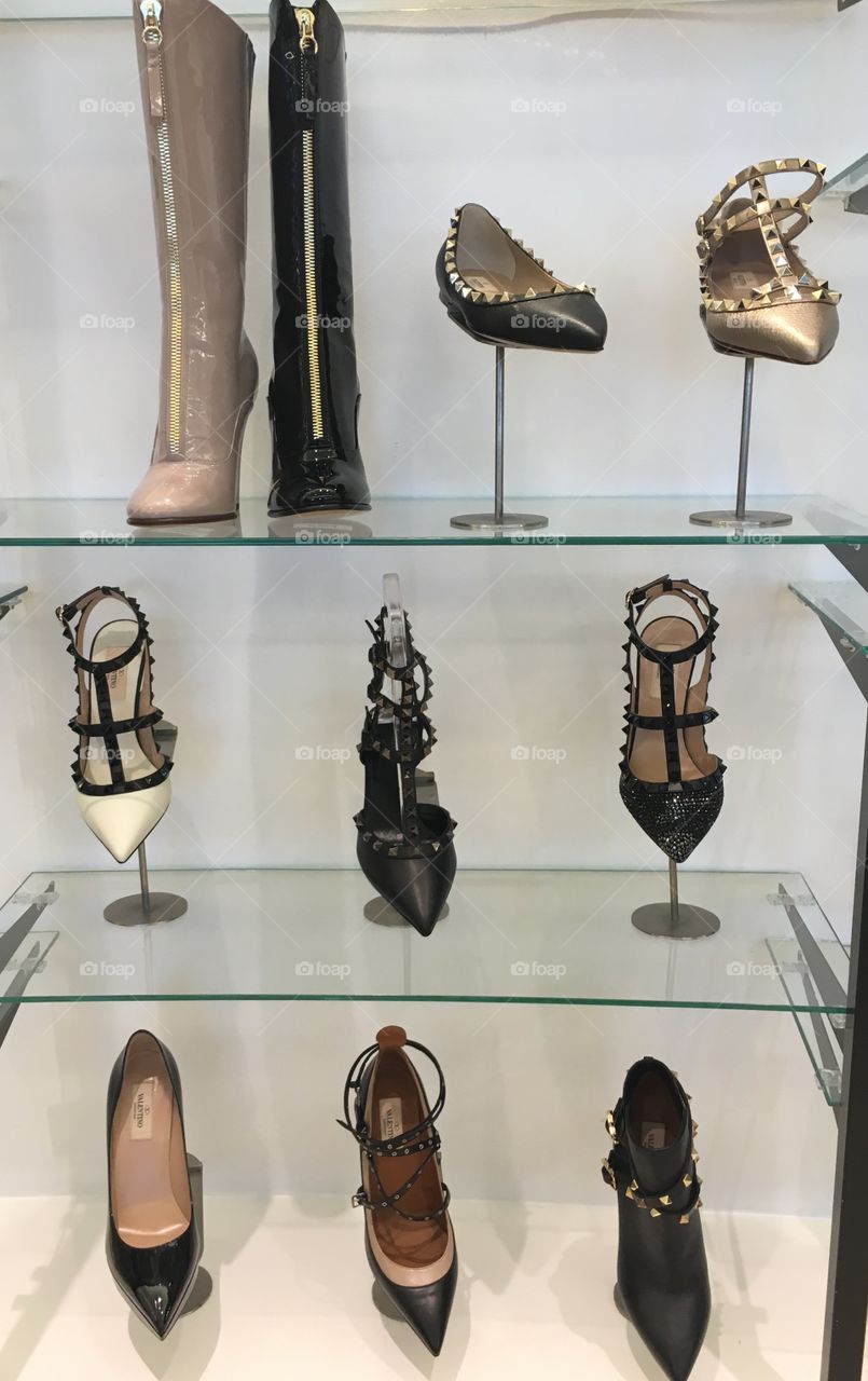 Shoe shop. Shoe shopping 