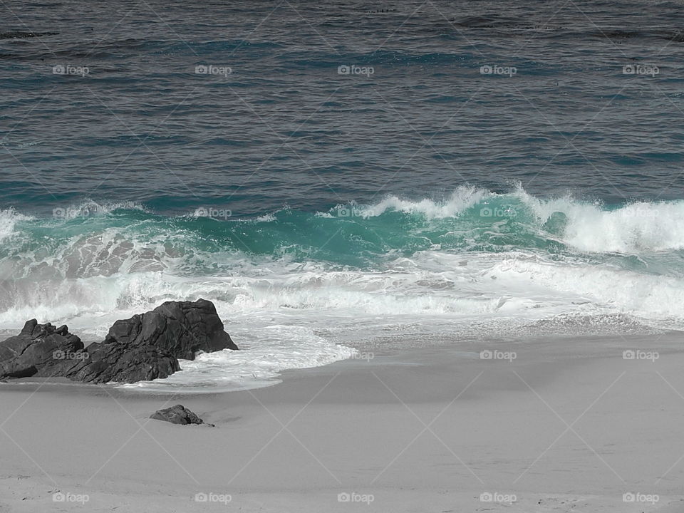 California turquoise waves