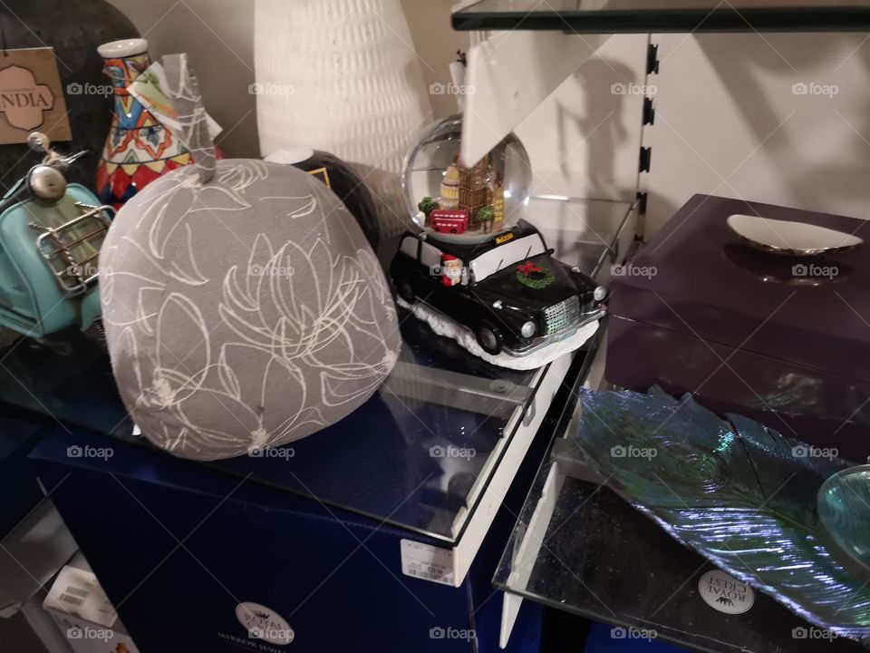 spot Christmas iteam